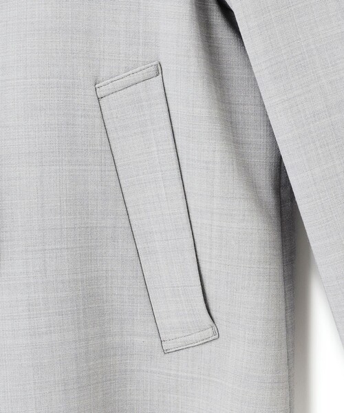 23区（ニジュウサンク）の「TWライトリバー ショートトレンチコート（トレンチコート・レディース・ベージュ系/ライトグレー系・38）」の4枚目の写真