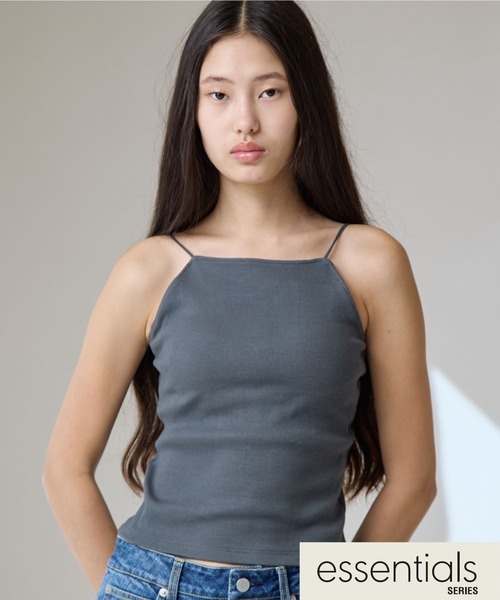 FOREVER 21（フォーエバー トゥエンティーワン）の「【2025SS】カップ付きリブキャミソール（キャミソール・レディース・オフホワイト/チャコールグレー/ブラック/ピンク・SMALL/MEDIUM/LARGE）」の3枚目の写真