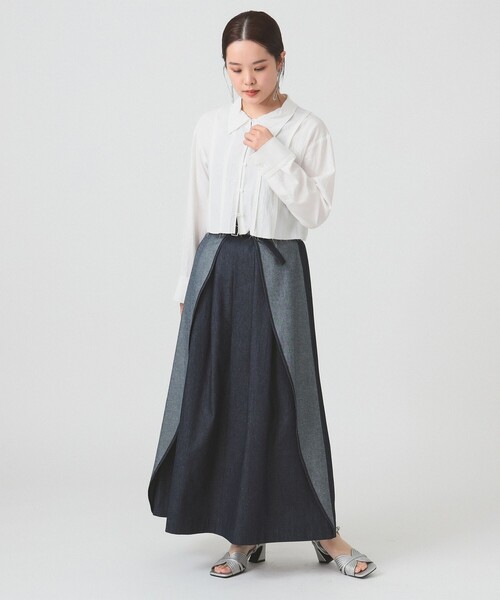 RBS（アールビーエス）の「RBS / カットオフ クロップド シャツ（シャツ/ブラウス・レディース・ライトグレー/ホワイト・ONE SIZE）」の4枚目の写真