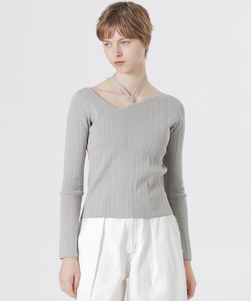 LOVELESS（ラブレス）の「ホルターカットアウトニット（ニット/セーター・レディース・ライトグレー/オフホワイト/ブルー系その他2・36/34）」の2枚目の写真