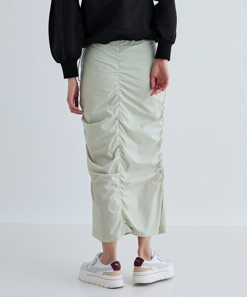 GALLEST(ギャレスト)の「シャーリングナイロンスカート(スカート・レディース・ホワイト/グレー/ライトグリーン・36/38)」の9枚目の写真