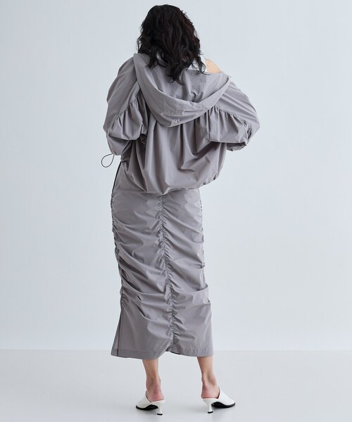 GALLEST(ギャレスト)の「シャーリングナイロンスカート(スカート・レディース・ホワイト/グレー/ライトグリーン・36/38)」の13枚目の写真