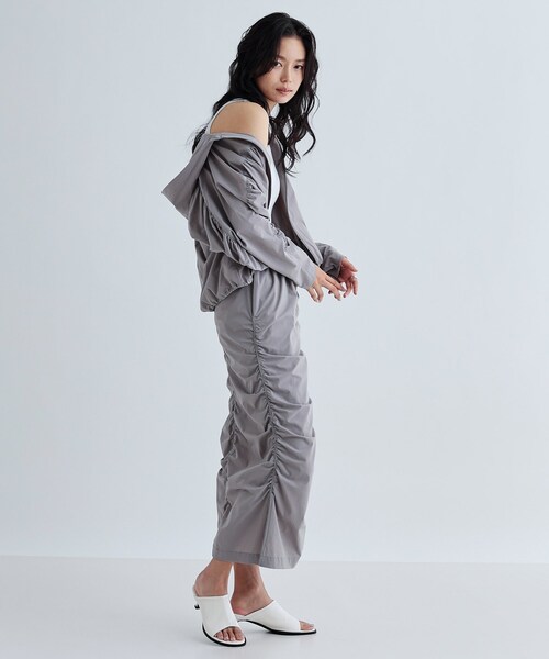 GALLEST(ギャレスト)の「シャーリングナイロンスカート(スカート・レディース・ホワイト/グレー/ライトグリーン・36/38)」の14枚目の写真