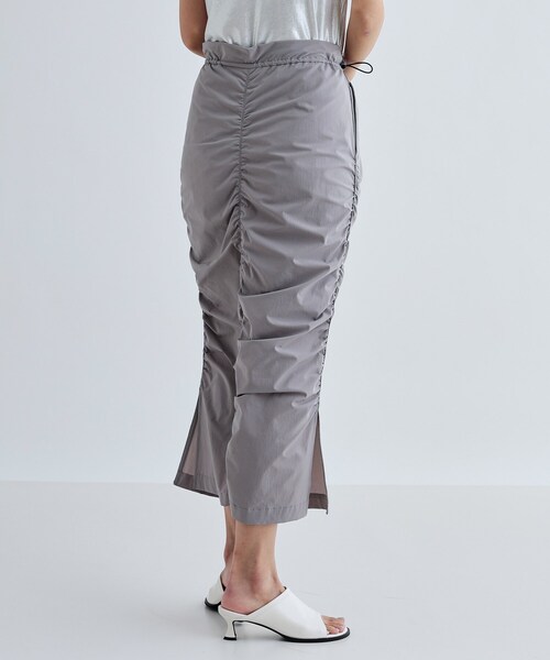 GALLEST(ギャレスト)の「シャーリングナイロンスカート(スカート・レディース・ホワイト/グレー/ライトグリーン・36/38)」の17枚目の写真