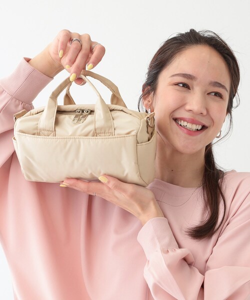 SHOO・LA・RUE（シューラルー）の「ボンディングミニショルダーバッグ（ショルダーバッグ・レディース・ナチュラル/ブラック/ライトベージュ・00）」の4枚目の写真