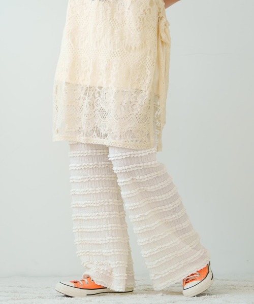 eLur(エラー)の「【eLur】レースフレアパンツ(その他パンツ・レディース・アイボリー/グリーン・FREE)」の1枚目の写真