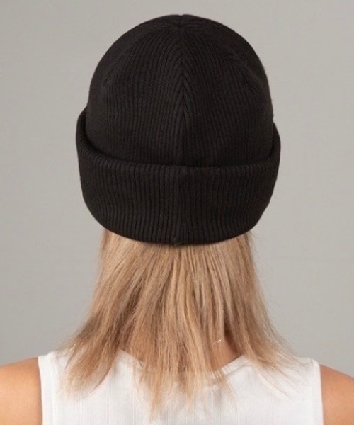E RIN AI E(オリンアイ)の「【E RIN AI E】CROSS(ニットキャップ/ビーニー・メンズ・ブラック・ONE SIZE)」の6枚目の写真