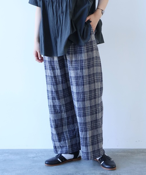 bulle de savon（ビュルデサボン）の「コットン/リネン washer CHECK タックパンツ（その他パンツ・レディース・ネイビー・FREE）」の18枚目の写真
