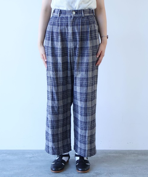 bulle de savon（ビュルデサボン）の「コットン/リネン washer CHECK タックパンツ（その他パンツ・レディース・ネイビー・FREE）」の10枚目の写真