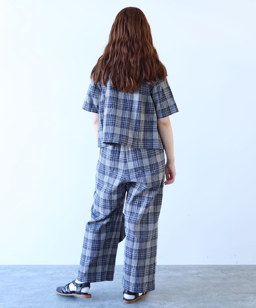 bulle de savon（ビュルデサボン）の「コットン/リネン washer CHECK タックパンツ（その他パンツ・レディース・ネイビー・FREE）」の12枚目の写真