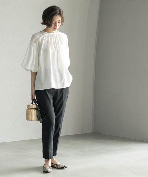 OPAQUE.CLIP（オペークドットクリップ）の「ハイストレッチイージースティックパンツ【洗濯機洗い可】（その他パンツ・レディース・ブラック/ホワイト/ブラック系1/ベージュ・36/38/40/42）」の13枚目の写真