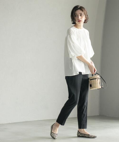 OPAQUE.CLIP（オペークドットクリップ）の「ハイストレッチイージースティックパンツ【洗濯機洗い可】（その他パンツ・レディース・ブラック/ホワイト/ブラック系1/ベージュ・36/38/40/42）」の14枚目の写真