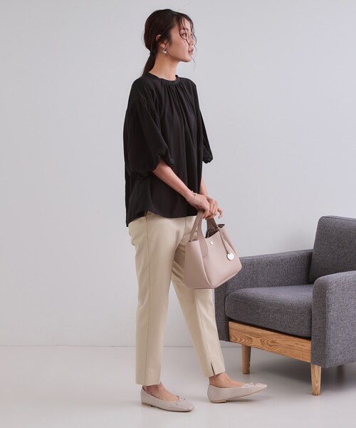 OPAQUE.CLIP（オペークドットクリップ）の「ハイストレッチイージースティックパンツ【洗濯機洗い可】（その他パンツ・レディース・ブラック/ホワイト/ブラック系1/ベージュ・36/38/40/42）」の22枚目の写真