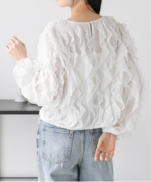 AMELY(エミリー)の「シアーフリルトップス(Tシャツ/カットソー・レディース・ホワイト/ブラック・フリー)」の6枚目の写真