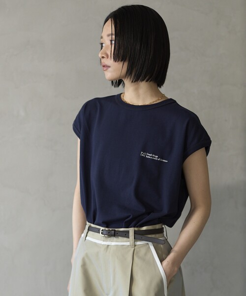 Firsthand（ファーストハンド）の「MA Firsthand/マ ファーストハンド BASIC LOGO FRENCH SLEEVE T / ワンポイント刺繍 ベーシックロゴ フレンチスリーブTシャツ（Tシャツ/カットソー・レディース・ネイビー/レッド/ブラウン/ホワイト/ブルー・FREE）」の3枚目の写真