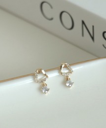 フレームチャームピアス