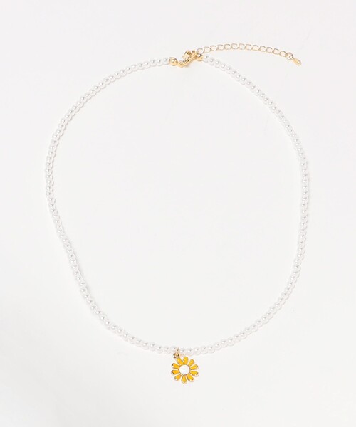 green label relaxing（グリーンレーベルリラクシング）の「＜Milk&Soda＞デイジー ネックレス / キッズ（ネックレス・キッズ・ホワイト/イエロー/ライラック・FREE）」の3枚目の写真