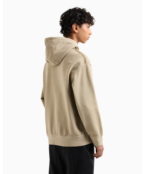 ARMANI EXCHANGE(アルマーニエクスチェンジ)の「【A|X アルマーニ エクスチェンジ】AXロゴ×テープデザイン フーデッドスウェットプルオーバー(スウェット・メンズ・ダークカーキ/ベージュ・SMALL/MEDIUM/LARGE/X-LARGE/X-SMALL/XX-LARGE)」の8枚目の写真