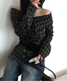 オフショルダーチェックシャツブラウス