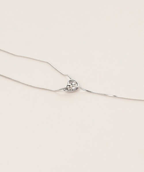 BEAMS HEART(ビームスハート)の「ポイント ハート ネックレス(ネックレス・レディース・シルバー/ゴールド・ONE SIZE)」の4枚目の写真