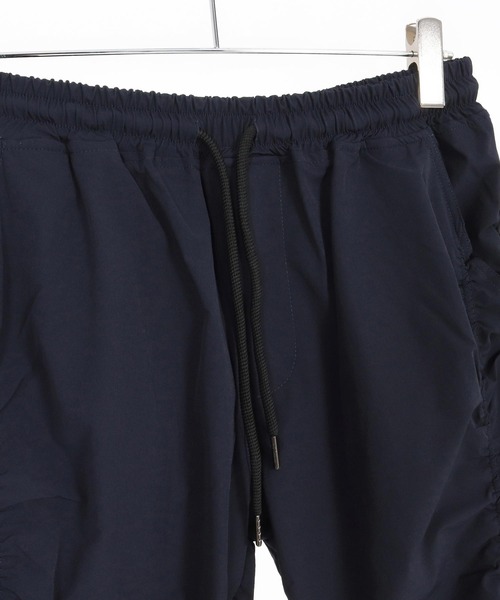 mp13584- パッカリングナイロンテーパードパンツ（その他パンツ