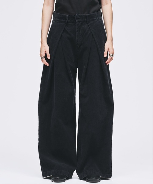 selle glant（セレグランテ）の「CROSS TUCK WIDE SLACKS PANTS/クロスタックワイドスラックスパンツ（スラックス・メンズ・ブラック/ダークブラウン/ブラウン系/ネイビー系/ブラック系/ブラック系1/グレー系1/ブラウン系2/ブラック系2・SMALL/MEDIUM/LARGE/X-SMALL）」の4枚目の写真