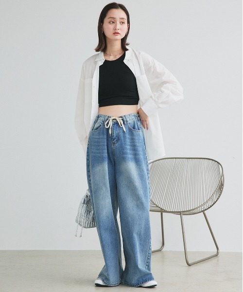 ad thie（アドティエ）の「ウエストリボン ワイドデニムパンツ（デニムパンツ・レディース・ブルー・MEDIUM/LARGE）」の2枚目の写真