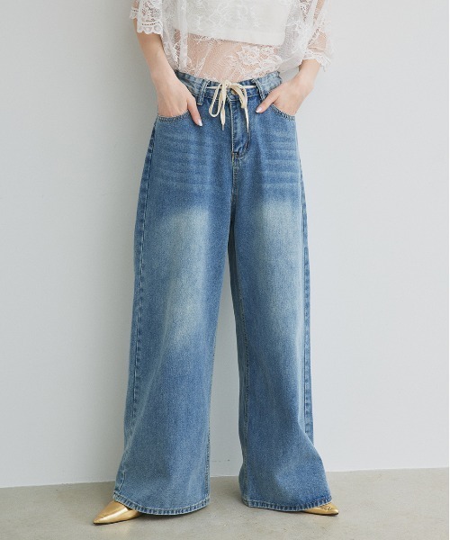 ad thie（アドティエ）の「ウエストリボン ワイドデニムパンツ（デニムパンツ・レディース・ブルー・MEDIUM/LARGE）」の18枚目の写真