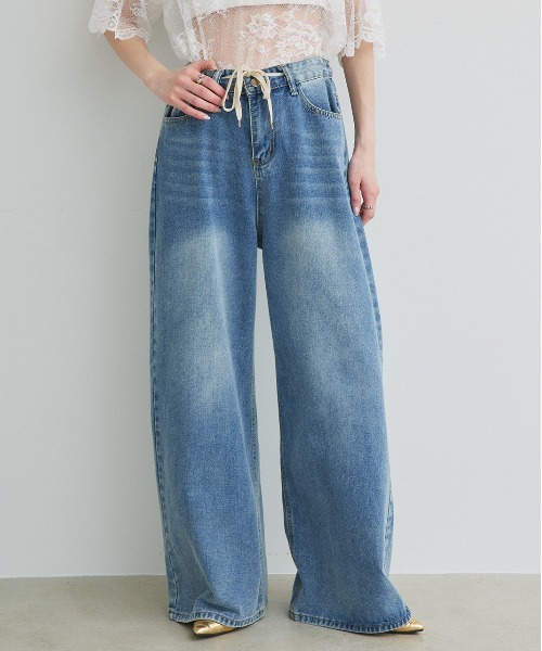 ad thie（アドティエ）の「ウエストリボン ワイドデニムパンツ（デニムパンツ・レディース・ブルー・MEDIUM/LARGE）」の20枚目の写真