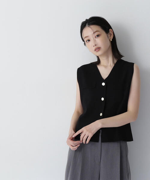 NATURAL BEAUTY BASIC（ナチュラルビューティーベーシック）の「◇ダブルポケットニットベスト（ベスト・レディース・ブラック/オフホワイト/ライトグリーン・FREE）」の9枚目の写真