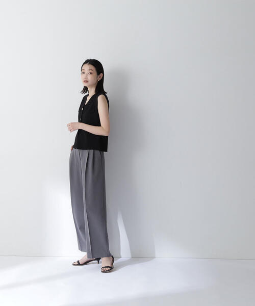 NATURAL BEAUTY BASIC（ナチュラルビューティーベーシック）の「◇ダブルポケットニットベスト（ベスト・レディース・ブラック/オフホワイト/ライトグリーン・FREE）」の10枚目の写真