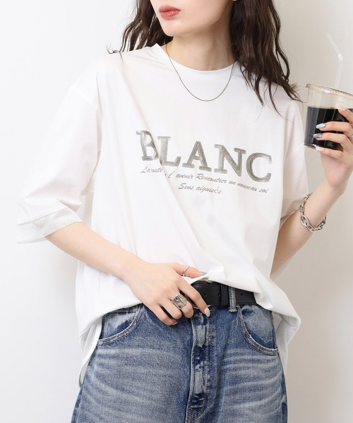 EGLANTINE(エグランティーヌ)の「EGLANTINE ブラウスANC スパンコールロゴTシャツ メッシュ切り替えバックファスナー半袖カットソー(Tシャツ/カットソー・レディース・ブラック/オフホワイト/グレー/ブルー・40)」の2枚目の写真