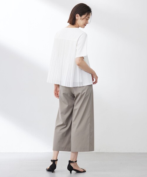 J.PRESS Ladies(J.プレス レディス)の「【洗える】コットンスムース バック プリーツ カットソー(Tシャツ/カットソー・レディース・ライトグレー系/ホワイト系/ネイビー系/ピーコックグリーン系・SMALL)」の8枚目の写真