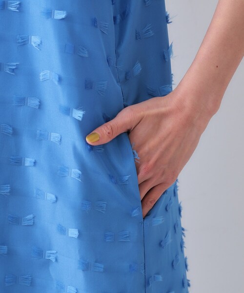 OPAQUE.CLIP（オペークドットクリップ）の「リボンジャカードキャミワンピース【洗濯機洗い可】（ワンピース・レディース・ブルー/ブラック・40/38/42）」の17枚目の写真