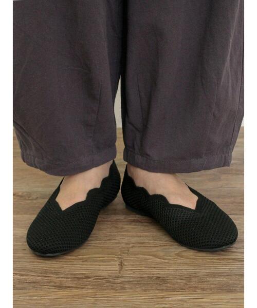 Samansa Mos2(サマンサ モスモス)の「ニットスカラップバレエシューズ(ドレスシューズ・レディース・モカ/ブラック/グリーン・XL/S/L/M)」の2枚目の写真