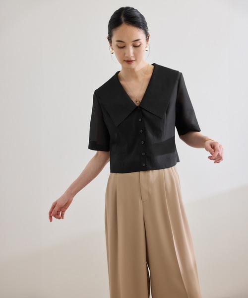 ROPE'（ロペ）の「【洗える】シャイニーシアーブラウス/セットアップ対応（シャツ/ブラウス・レディース・ブラック/オフホワイト・FREE）」の7枚目の写真