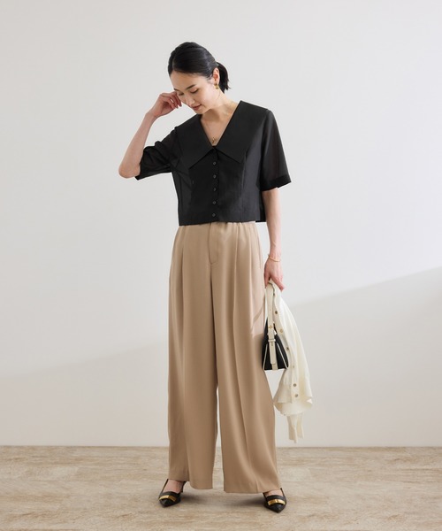 ROPE'（ロペ）の「【洗える】シャイニーシアーブラウス/セットアップ対応（シャツ/ブラウス・レディース・ブラック/オフホワイト・FREE）」の10枚目の写真