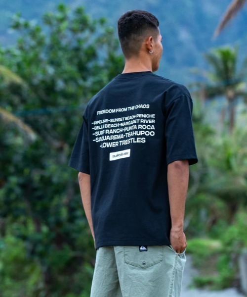 Quiksilver(クイックシルバー)の「ICON OF SURF ST /クイックシルバーバックプリント半袖Tシャツ(Tシャツ/カットソー・メンズ・ブラック/ホワイト・MEDIUM/LARGE/X-LARGE)」の2枚目の写真