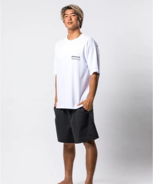 Quiksilver(クイックシルバー)の「ICON OF SURF ST /クイックシルバーバックプリント半袖Tシャツ(Tシャツ/カットソー・メンズ・ブラック/ホワイト・MEDIUM/LARGE/X-LARGE)」の10枚目の写真