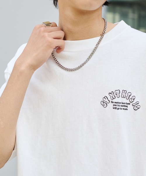 WEGO（ウィゴー）の「WEGO/【2点セット】アクセ付きストレートロゴT（Tシャツ/カットソー・メンズ・ホワイト/ブラック/ベージュ・LARGE/MEDIUM）」の18枚目の写真