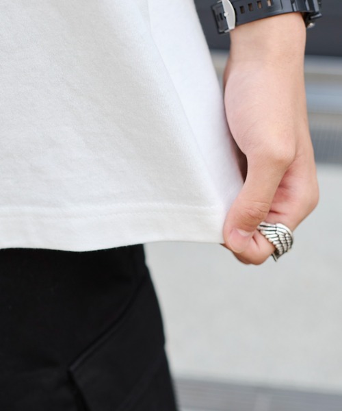 WEGO（ウィゴー）の「WEGO/【2点セット】アクセ付きストレートロゴT（Tシャツ/カットソー・メンズ・ホワイト/ブラック/ベージュ・LARGE/MEDIUM）」の20枚目の写真