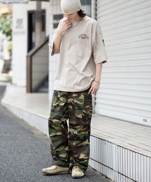 WEGO（ウィゴー）の「WEGO/【2点セット】アクセ付きストレートロゴT（Tシャツ/カットソー・メンズ・ホワイト/ブラック/ベージュ・LARGE/MEDIUM）」の17枚目の写真