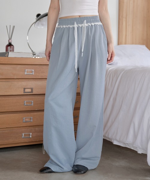 UNE MANSION(ユヌマンション)の「フロントピンタックラブリーレースストリングストレートスラックスパンツ(その他パンツ・レディース・ピンク/アイボリー/ブラック/スカイブルー・FREE)」の3枚目の写真