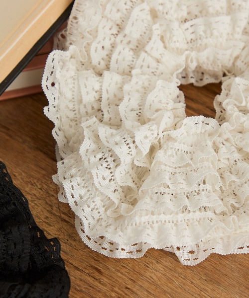 BONLECILL noir（ボンルシールノワール）の「【BONLECILL noir】フリルティアードレースシュシュ（シュシュ・レディース・アイボリー/ブラック・FREE）」の8枚目の写真