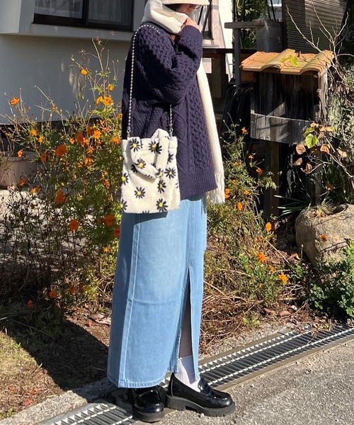 BLANK　（ブランク）の「Crushed long Denim Skirt / ダメージロングデニムスカート（デニムスカート・レディース・ブルー/ライトブルー/ブラック・S）」の13枚目の写真