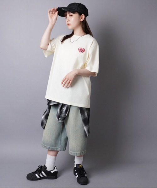 SPINNS（スピンズ）の「バックプリントTシャツ/ハートロゴ（Tシャツ/カットソー・メンズ・ナチュラル/ブラック/ホワイト・ONESIZE）」の12枚目の写真