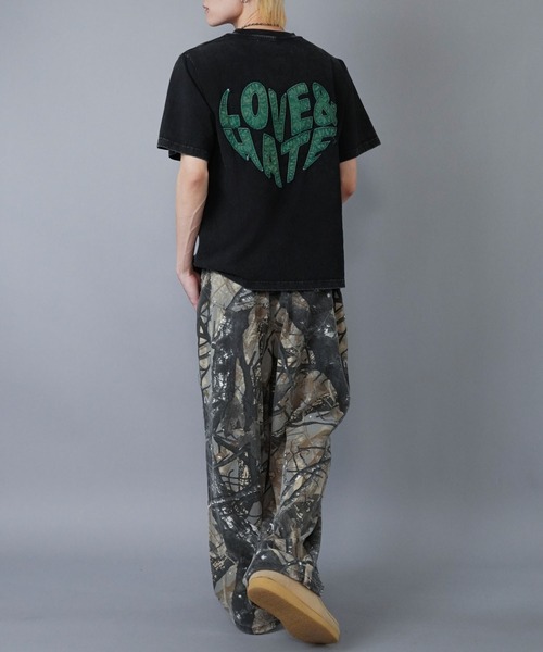 SPINNS（スピンズ）の「バックプリントTシャツ/ハートロゴ（Tシャツ/カットソー・メンズ・ナチュラル/ブラック/ホワイト・ONESIZE）」の14枚目の写真