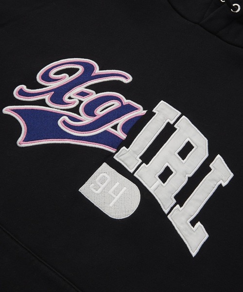 X-girl（エックスガール）の「MIX COLLEGE LOGO SWEAT HOODIE（パーカー・レディース・ブラック/アッシュ/ネイビー・S/M/L/XL）」の7枚目の写真