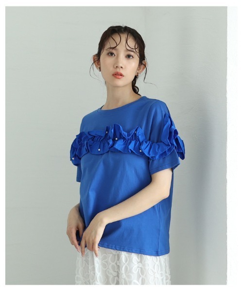 Sawa a la mode(サワアラモード)の「デコルテフリルトップス(Tシャツ/カットソー・レディース・ブルー/ブラック/ホワイト・FREE)」の7枚目の写真
