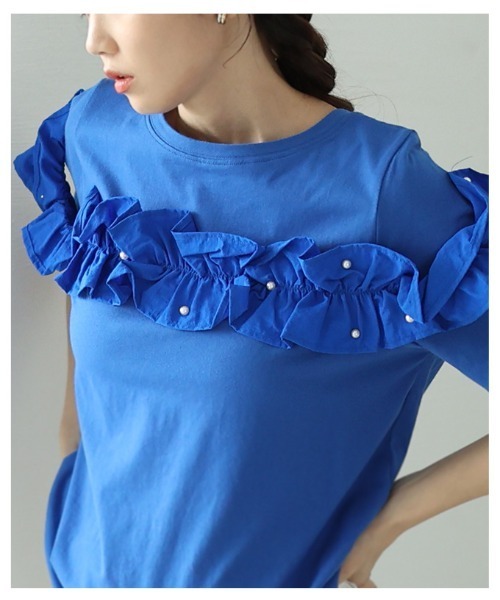 Sawa a la mode(サワアラモード)の「デコルテフリルトップス(Tシャツ/カットソー・レディース・ブルー/ブラック/ホワイト・FREE)」の8枚目の写真